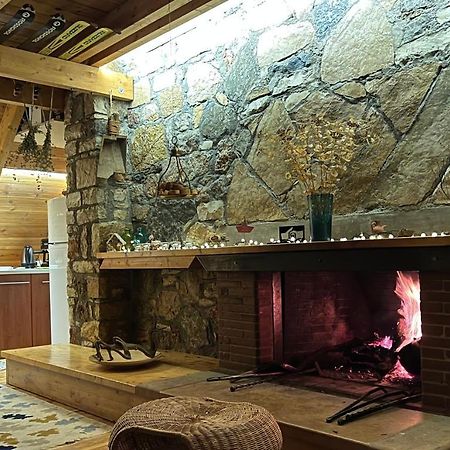 Chalet In The Forest กาลาวริตา ภายนอก รูปภาพ