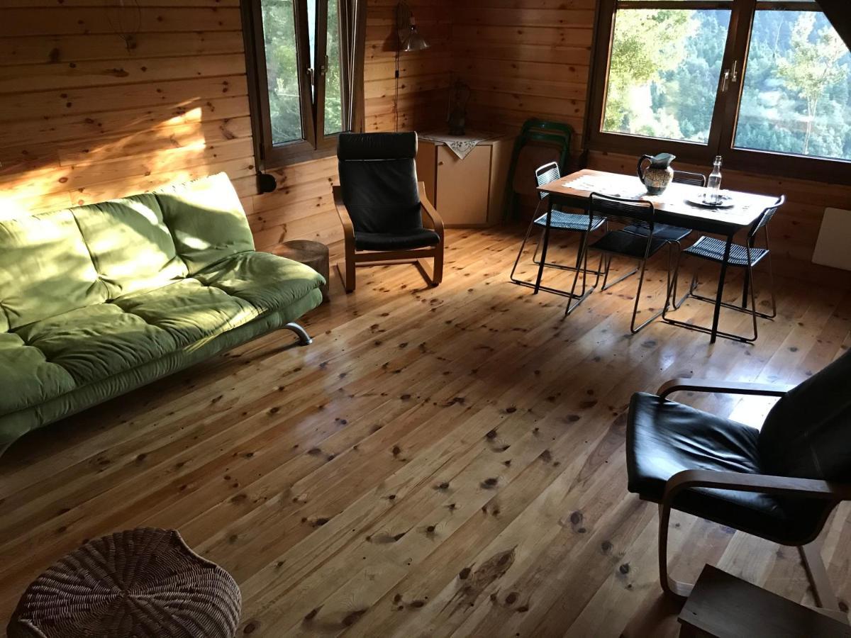 Chalet In The Forest กาลาวริตา ภายนอก รูปภาพ